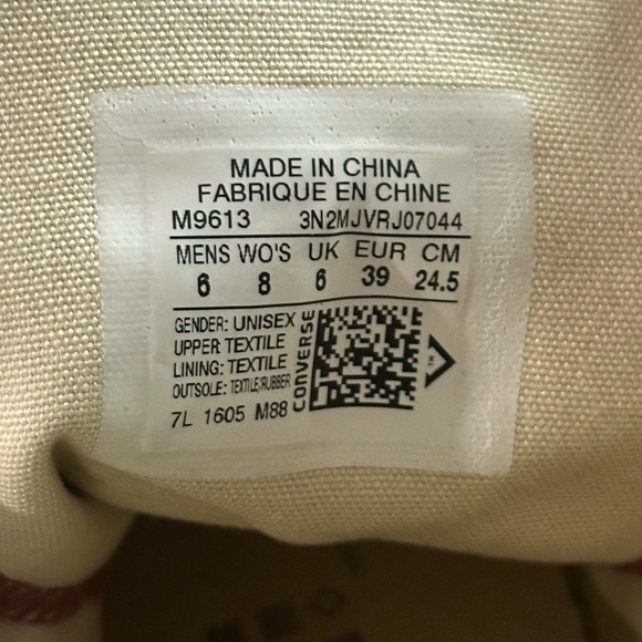 Maroon Converse Unisex Sneakers - Picture 5 of 9